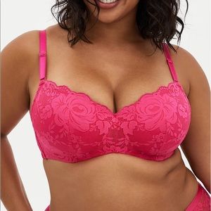 Torrid Curve Full coverage balconette bra pink 46DD casual spring summer classic